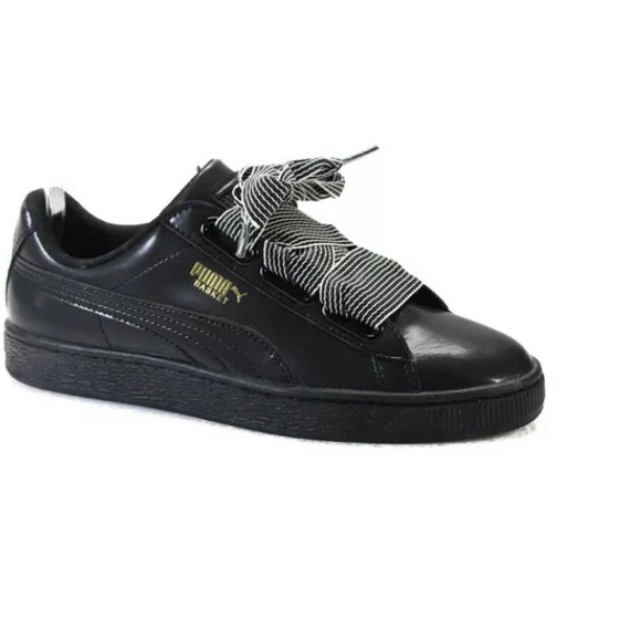 💚💜NEW💚💜PUMA💚💜WIDE LACED SNEAKERS💚💜 - Picture 1 of 6